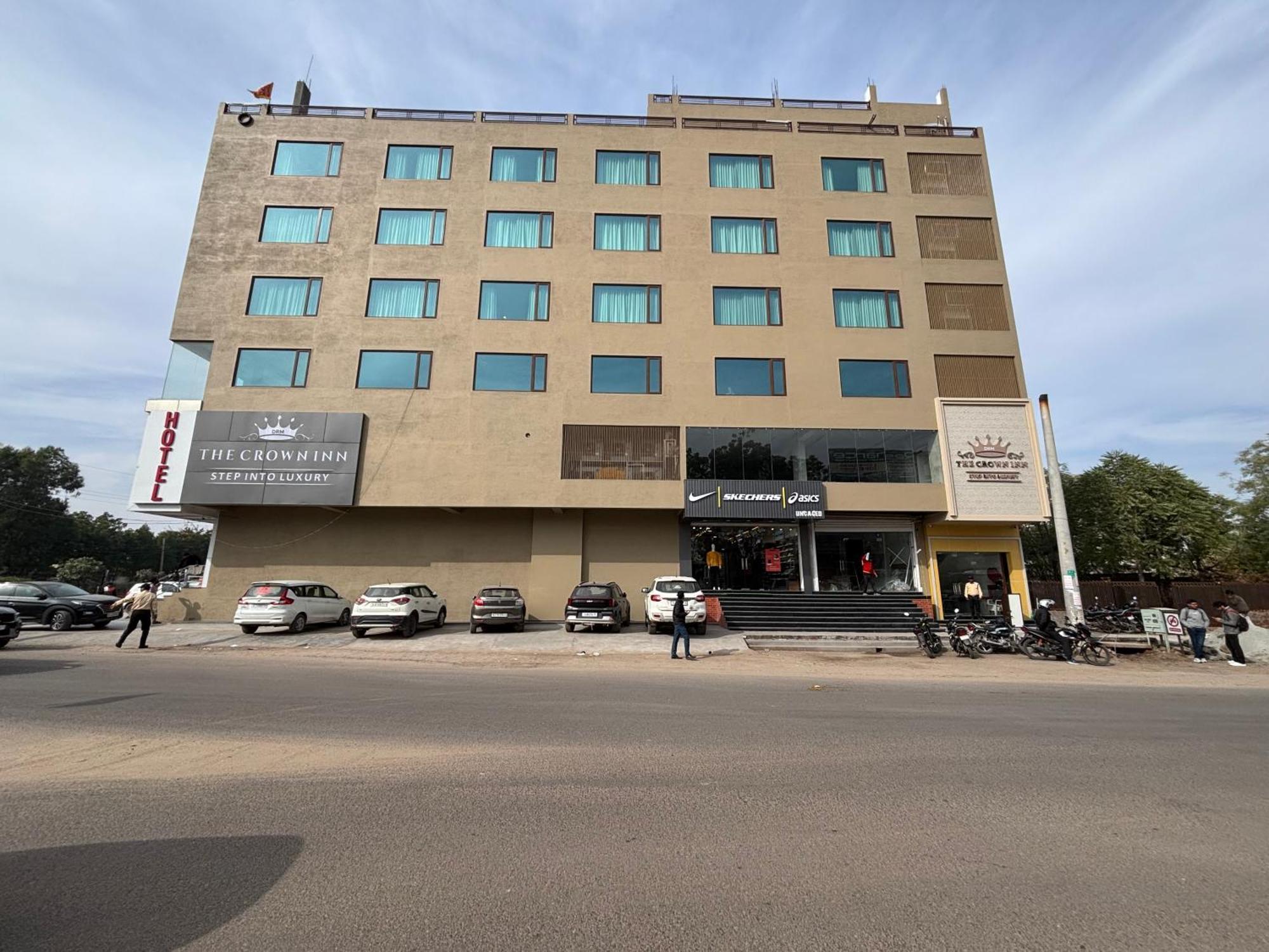 Hotel The Crown Inn Jhunjhunu Kültér fotó