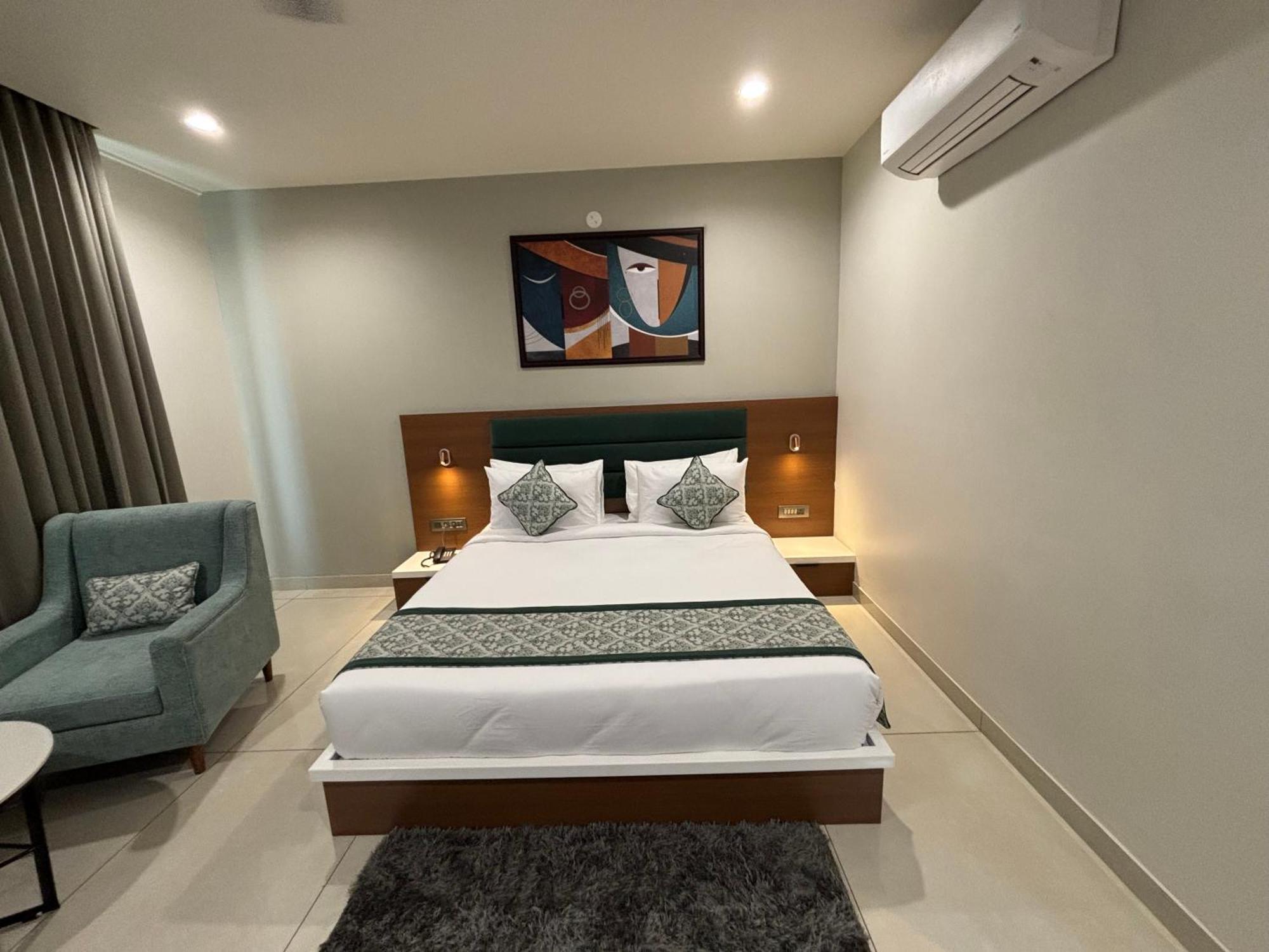 Hotel The Crown Inn Jhunjhunu Kültér fotó
