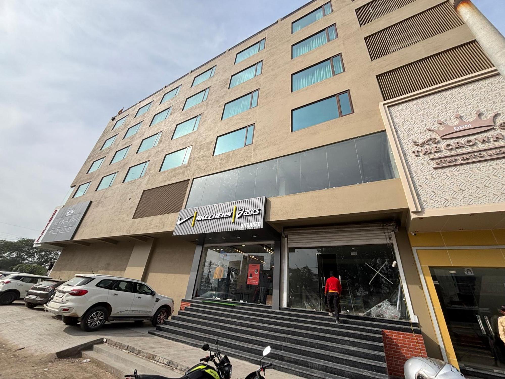 Hotel The Crown Inn Jhunjhunu Kültér fotó