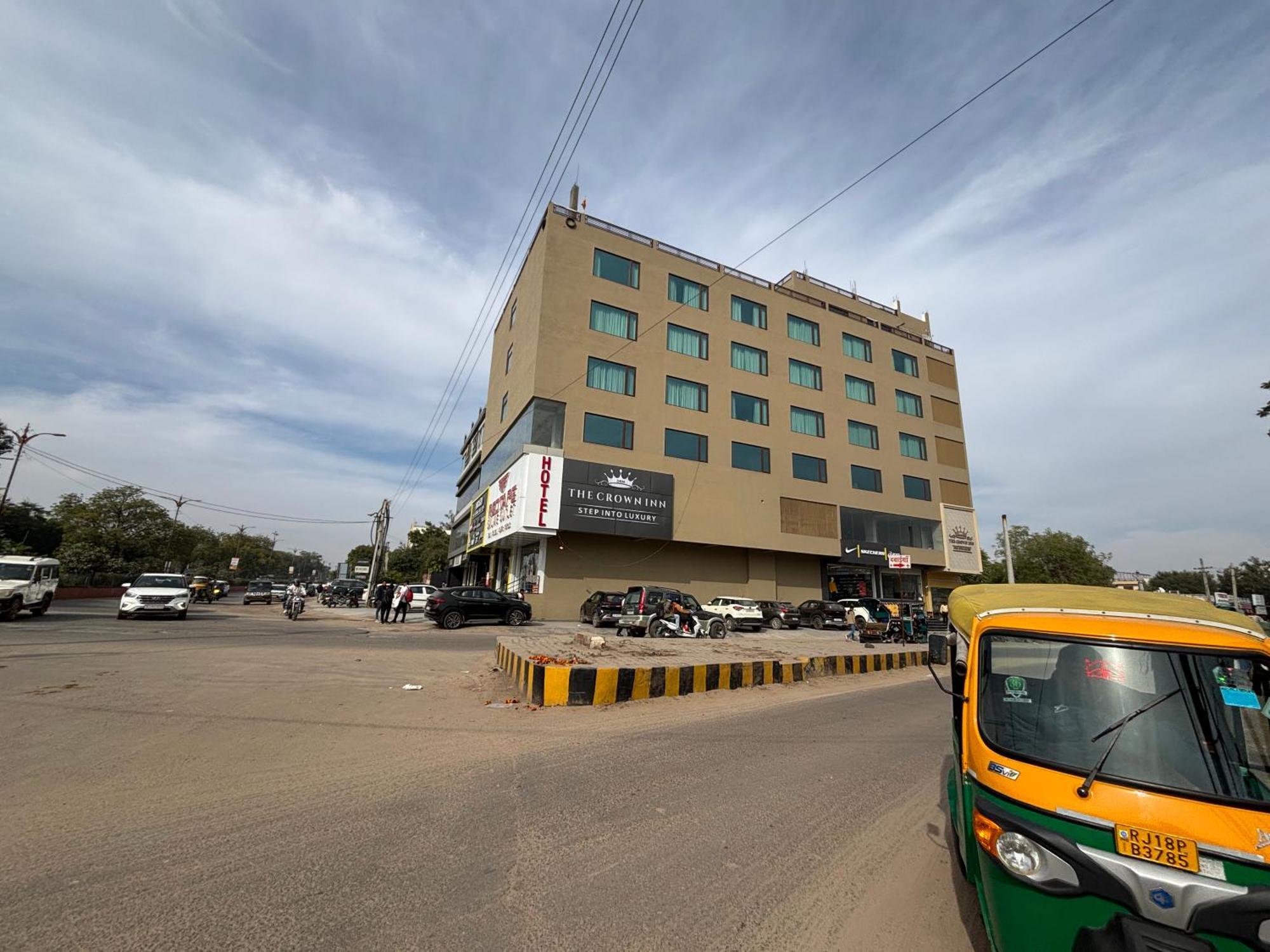 Hotel The Crown Inn Jhunjhunu Kültér fotó